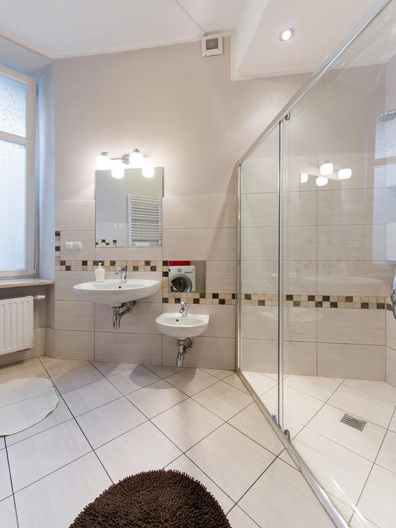 Apartamento 5 Bedroom Family Cracovia